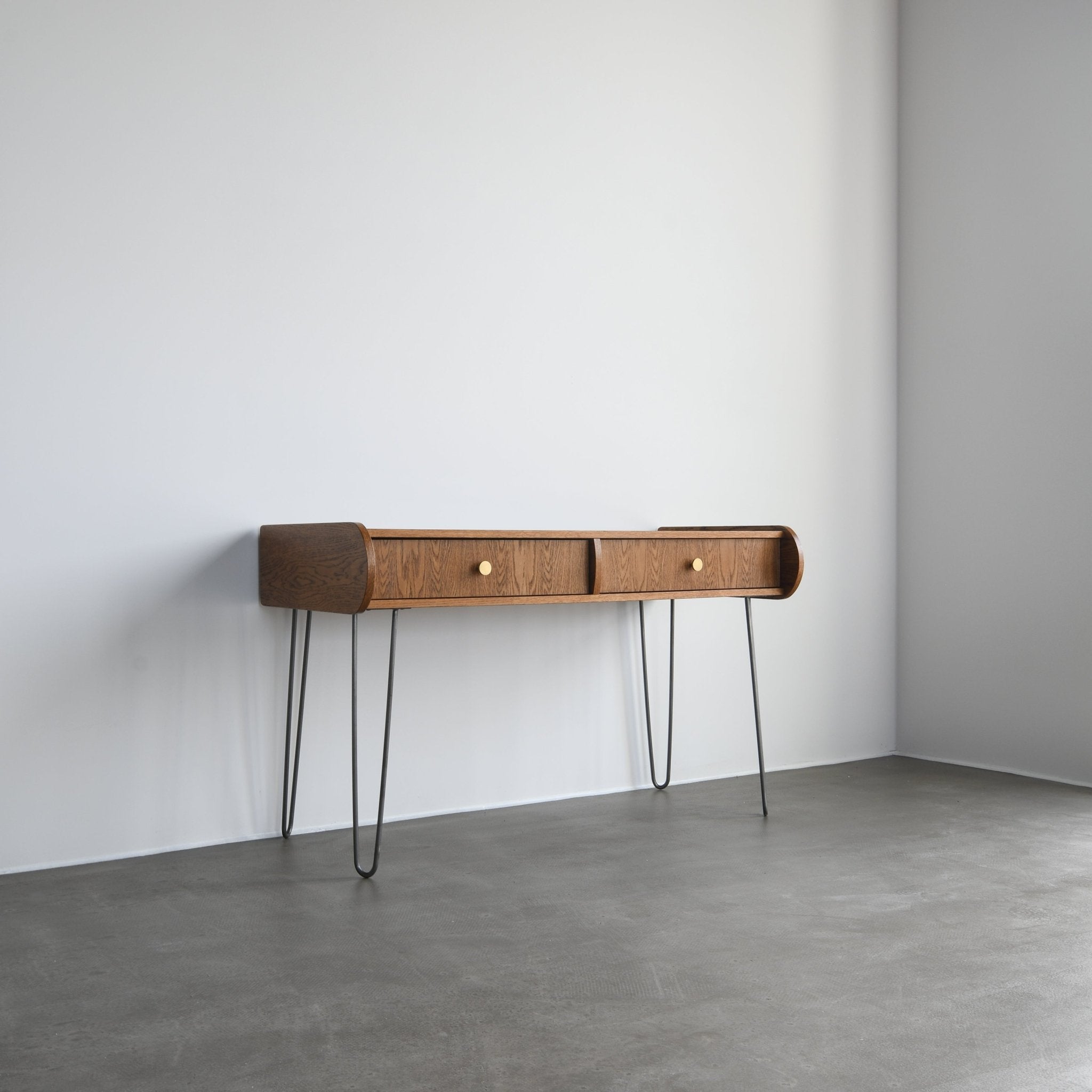 Biurko SABAN - Pastform Furniture